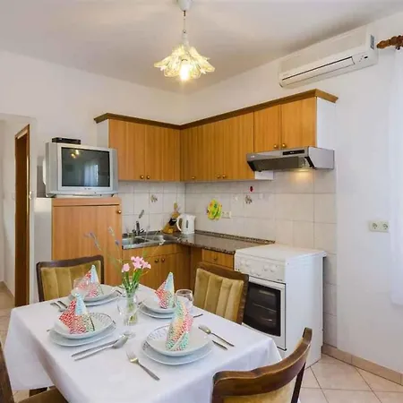 Appartamento In 39229